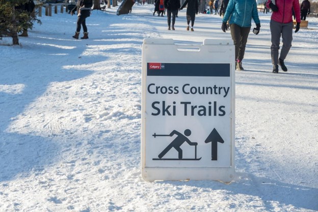 A cross country ski trail sign at Bowness Park, Calgaryy