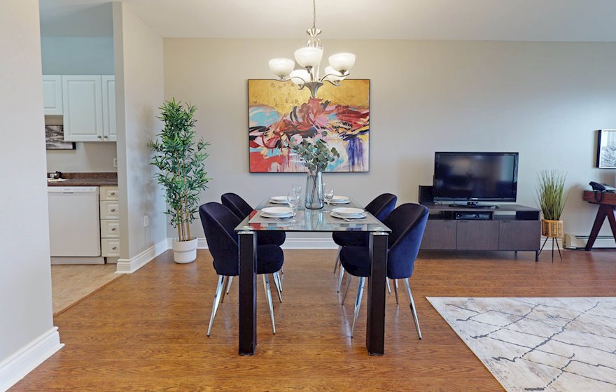 7 Fully Furnished Short Term Apartment Rentals in Bedford, NS with Dining Area and Full Kitchen