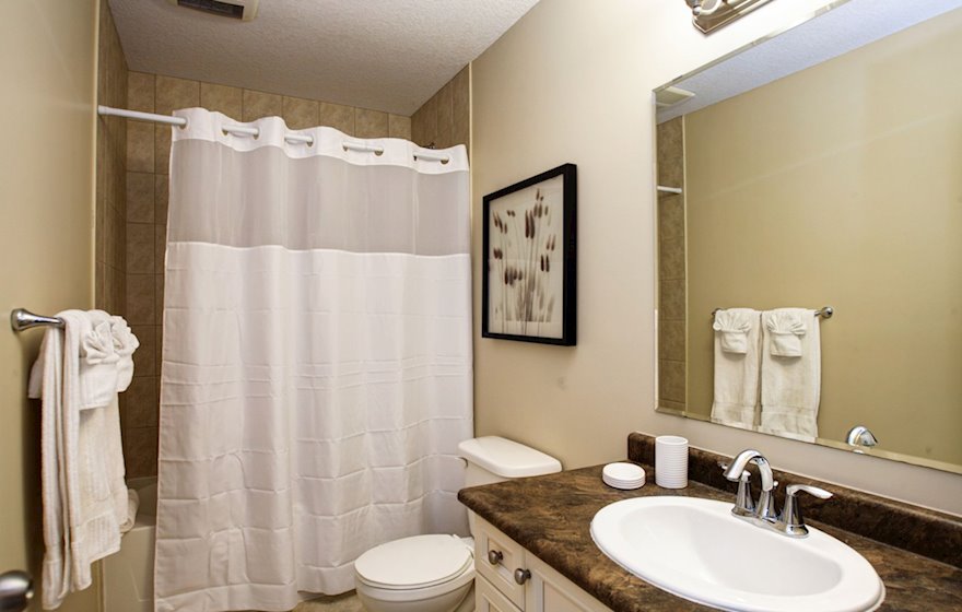 Bathroom Soaker Tub Fully Furnished Apartment Suite Kitchener