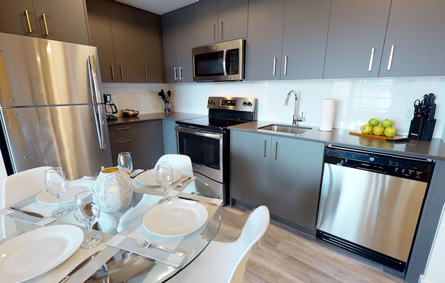 309 Kitchen Fully Equipped Five Appliances Stainless Steel Ottawa