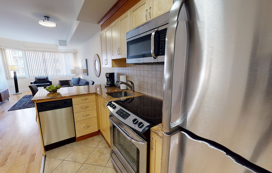 406 Kitchen Fully Equipped Five Appliances Stainless Steel Kanata