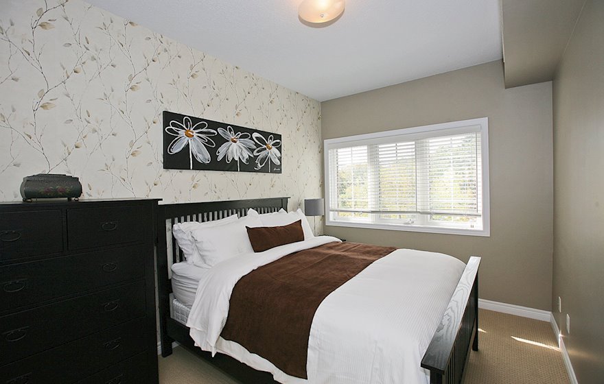 Bedroom Fully Furnished Apartment Suite - Kleinburg 14