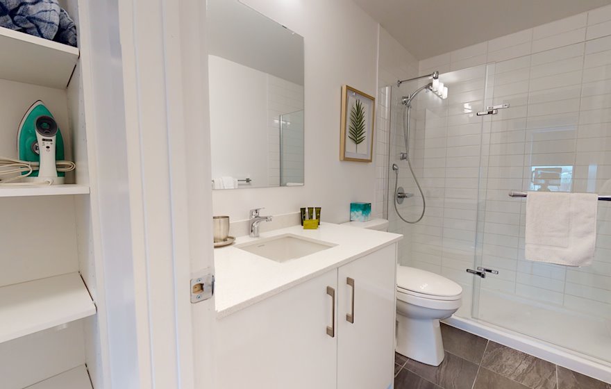 404 Principal Bathroom Walk In Shower Fully Furnished Apartment Suite Ottawa