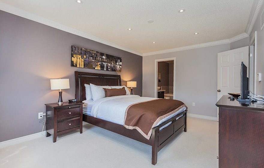 Master Bedroom Queen Mattress Fully Furnished Apartment Suite Markham