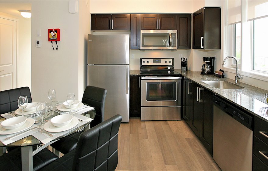 Kitchen Fully Equipped Five Appliances Stainless Steel Scarborough