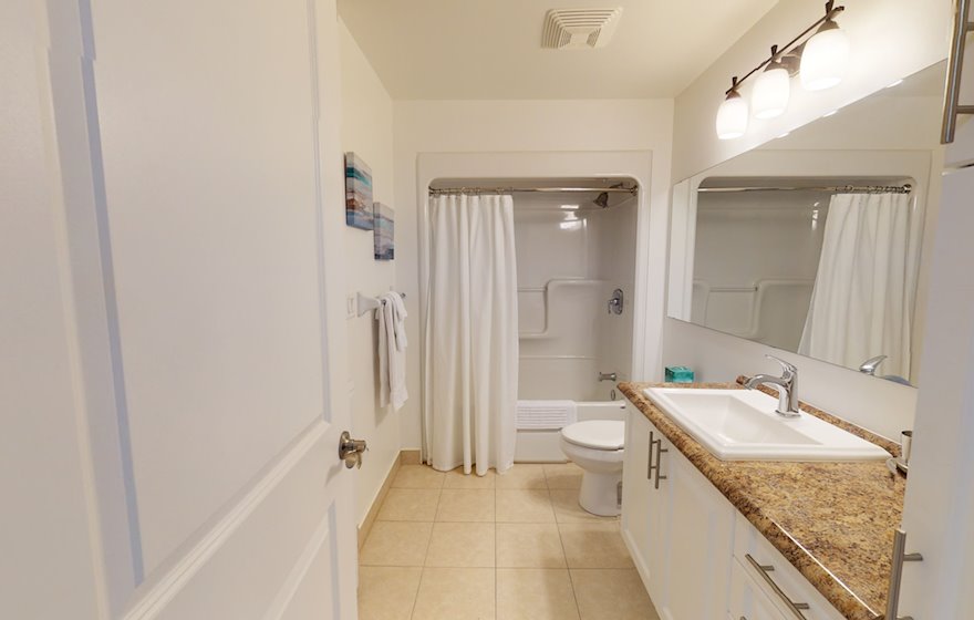 908 Bathroom Soaker Tub Fully Furnished Apartment Suite Kanata