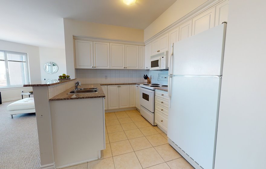 1111 Kitchen Fully Equipped Five Appliances Ottawa