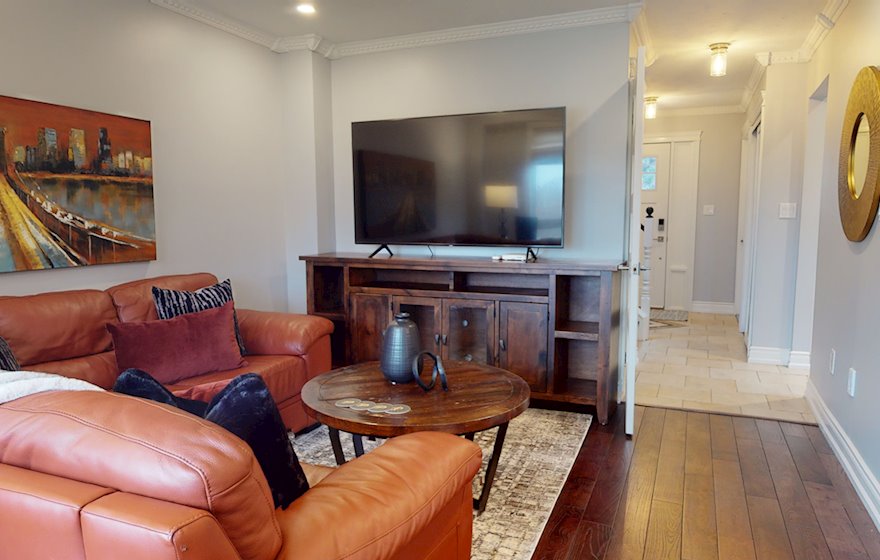 Living Room Free WiFi Fully Furnished Apartment Suite Burlington