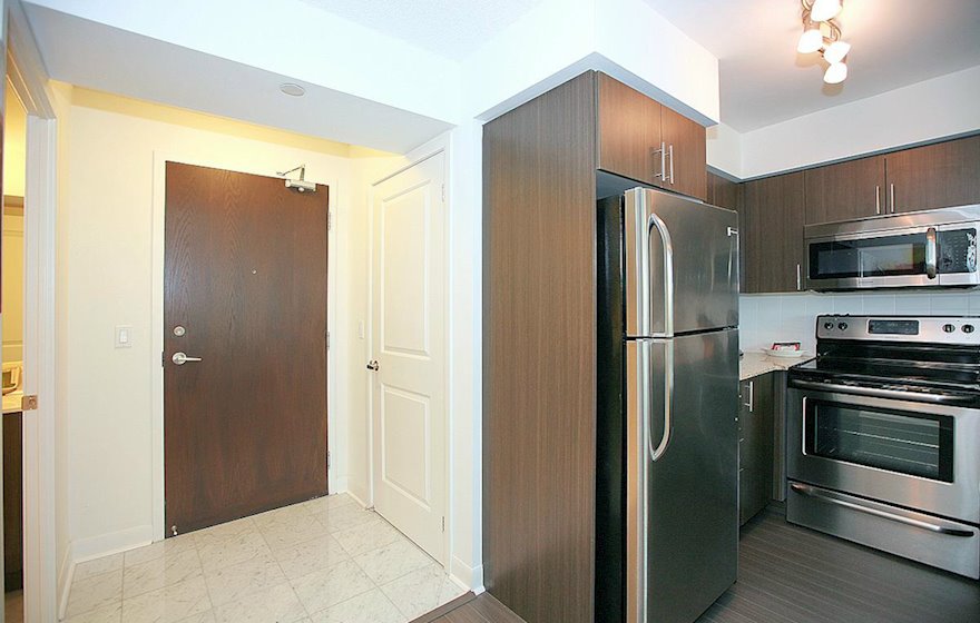 Fully Furnished Apartment Suite Richmond Hill / Markham