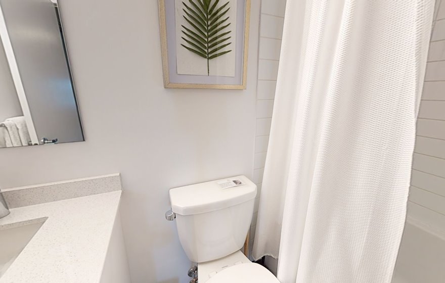 209 Second Bathroom 3 Piece Fully Furnished Apartment Suite Ottawa