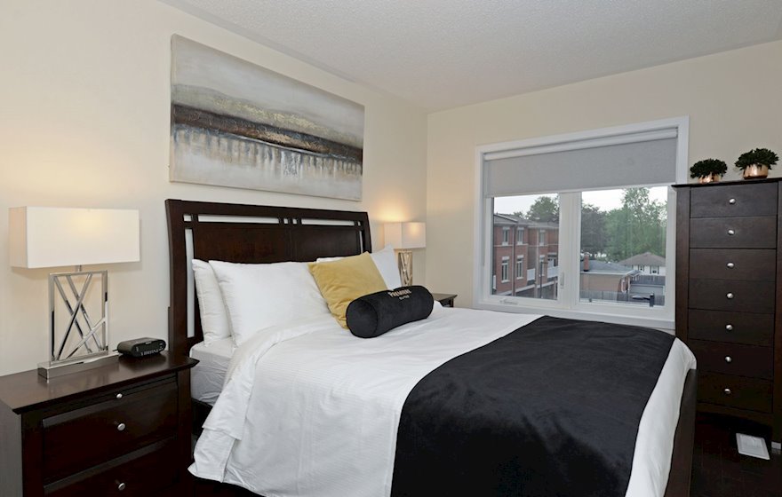 Third Bedroom Fully Furnished Apartment Suite Pickering