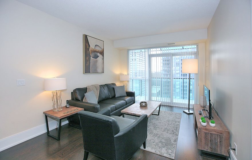 2116-Living Room Free WiFi Fully Furnished Apartment Suite Midtown Toronto