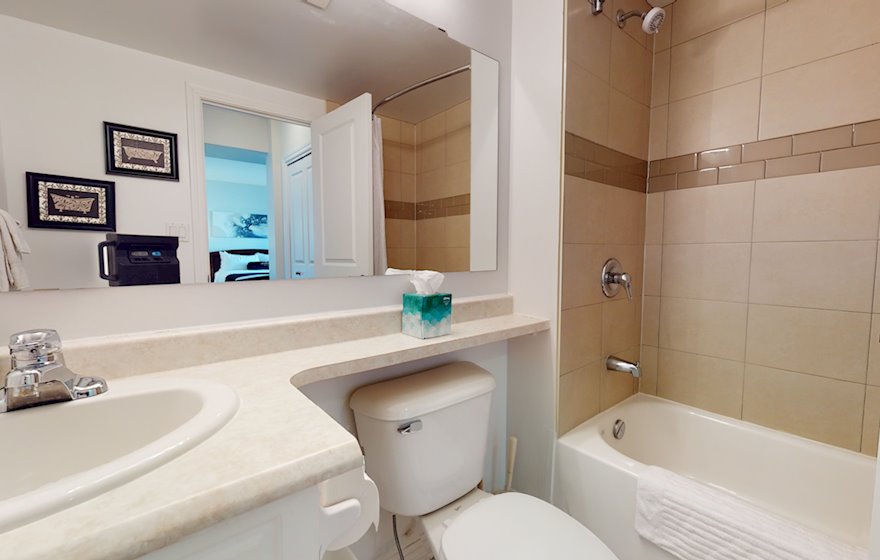 415 Principal Bathroom Soaker Tub Fully Furnished Apartment Suite Ottawa