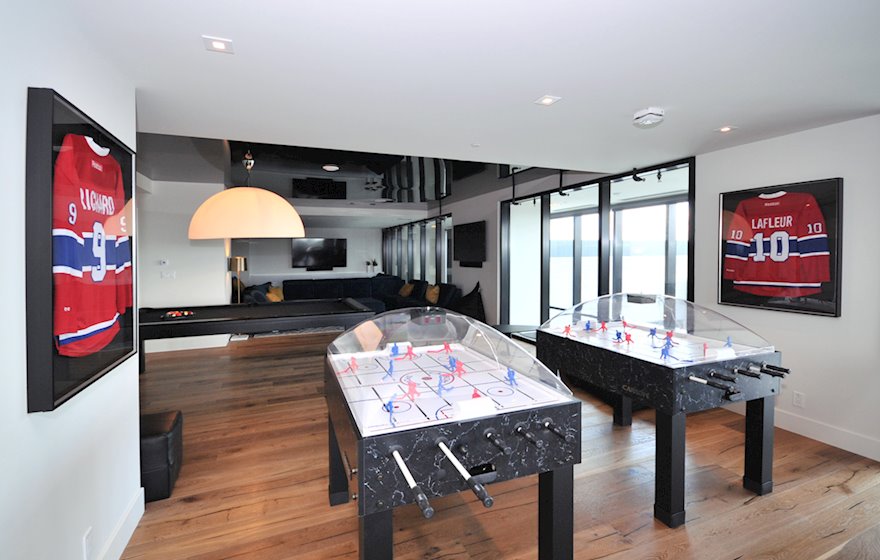 6 - Game Room