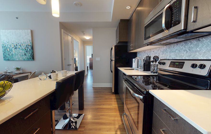 322 Kitchen Fully Equipped Five Appliances Stainless Steel Ottawa