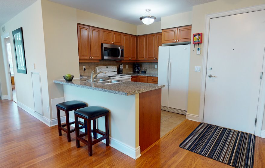 Kitchen Fully Equipped Five Appliances North York