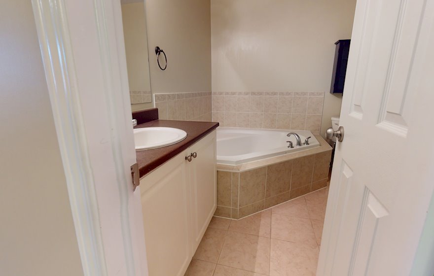 Bathroom Walk In Shower Fully Furnished Apartment Suite Kanata