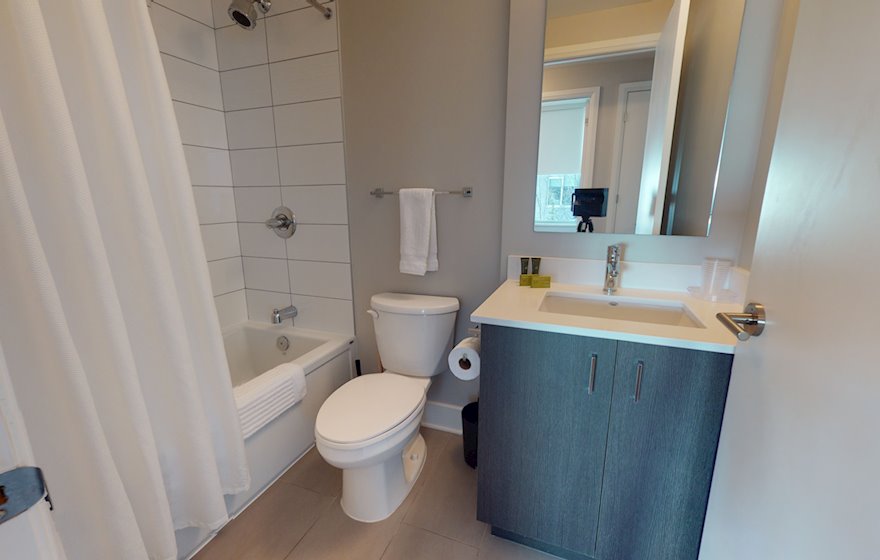 322 Second Bathroom 3 Piece Fully Furnished Apartment Suite Ottawa