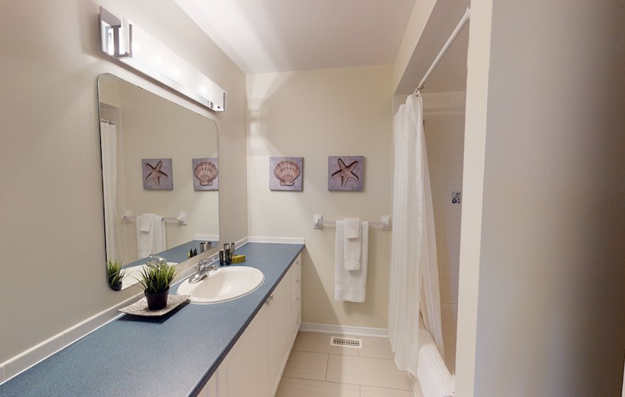1 McPeake Main Bathroom Soaker Tub Fully Furnished Apartment Suite Kanata