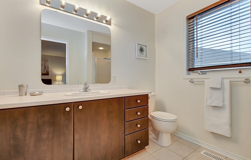 Ensuite Bathroom Walk In Shower Fully Furnished Apartment Suite Ottawa
