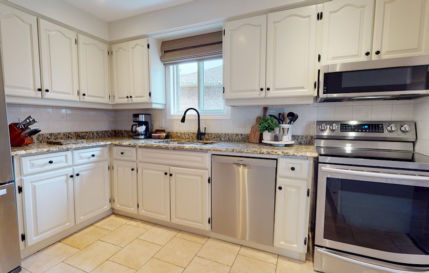 Kitchen Fully Equipped Five Appliances Stainless Steel Burlington