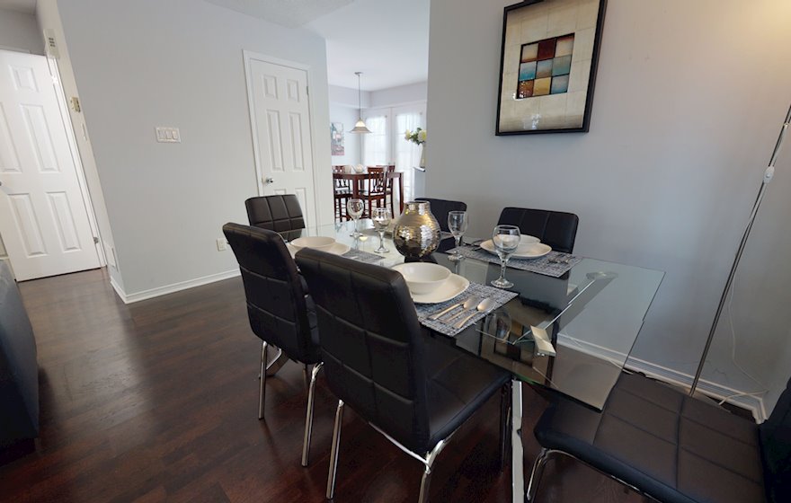 161 Dining Room Fully Furnished Apartment Suite Kanata