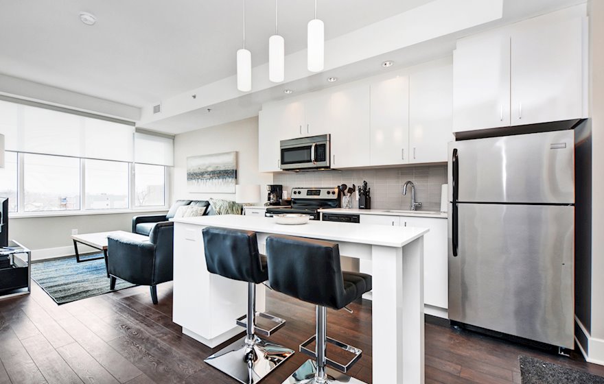 413 Kitchen Fully Equipped Five Appliances Stainless Steel Ottawa