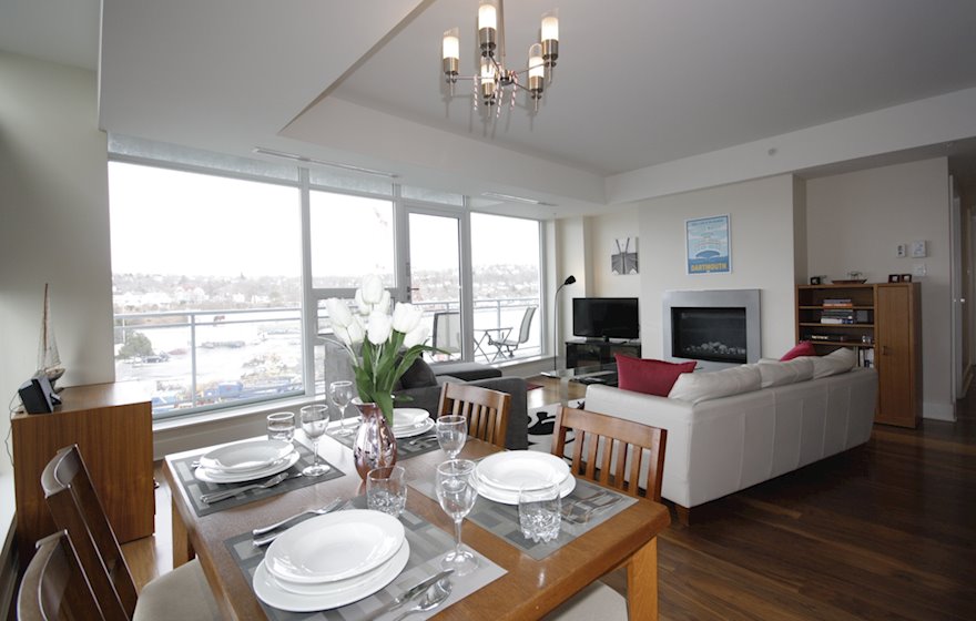 Dining Room Fully Furnished Apartment Suite The Keelson Kings Wharf Dartmouth NS