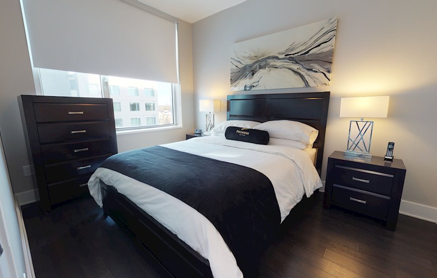 406 Principal Bedroom Queen Mattress Fully Furnished Apartment Suite Ottawa