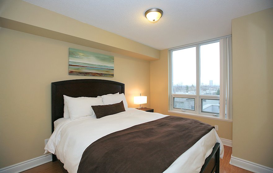 Second Bedroom Queen Mattress Fully Furnished Apartment Suite North York
