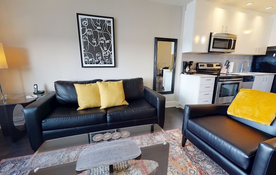 515 Living Room Free WiFi Fully Furnished Apartment Suite Ottawa